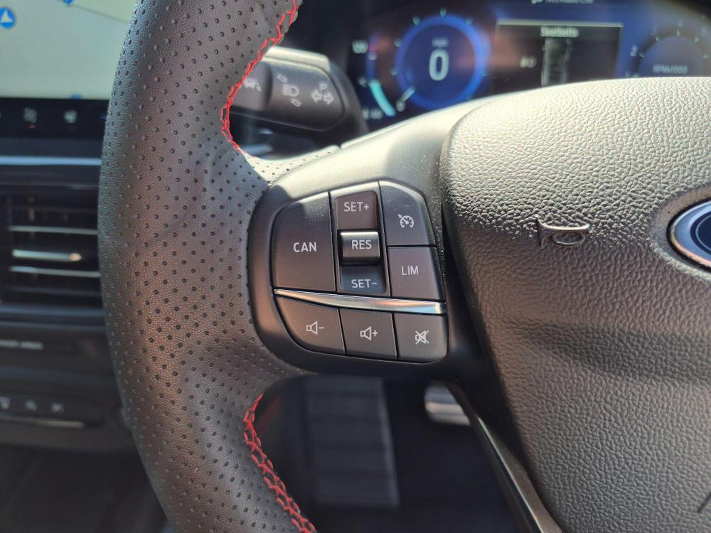 Ford Focus Photo at-fab92f35d5a44921ab5d136389e537ff.jpg