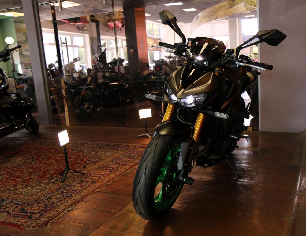 Kawasaki Z1100 Photo at-facd4e2dc76945b9abdb0333e1f406b1.jpg