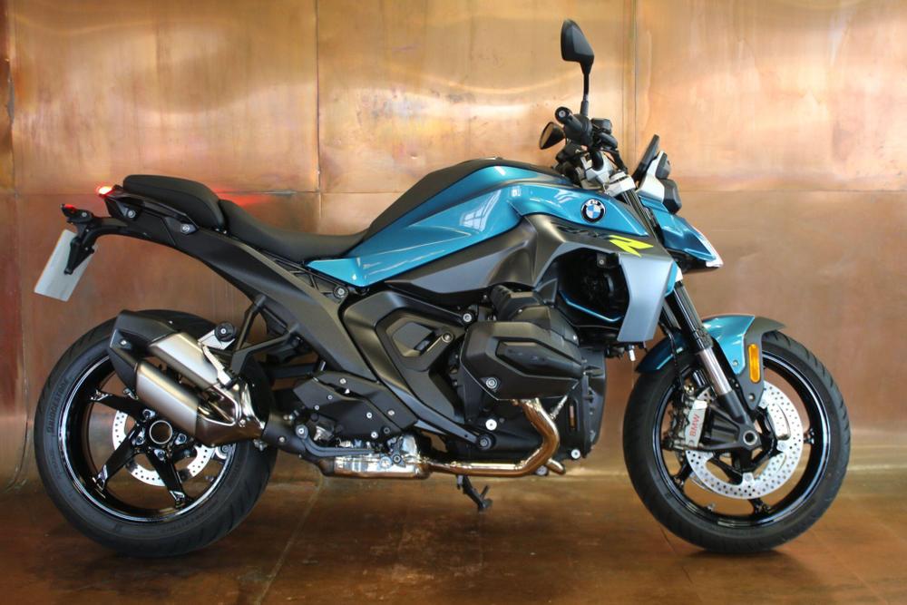 BMW R 1300 R Photo at-fadff6ffe5aa4acc9824aef58d2ae8fc.jpg