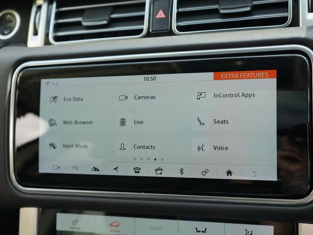 Used Land Rover Range Rover YG68JSZ 29