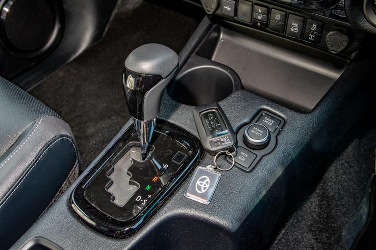Used Toyota Hilux WR75XUW 17