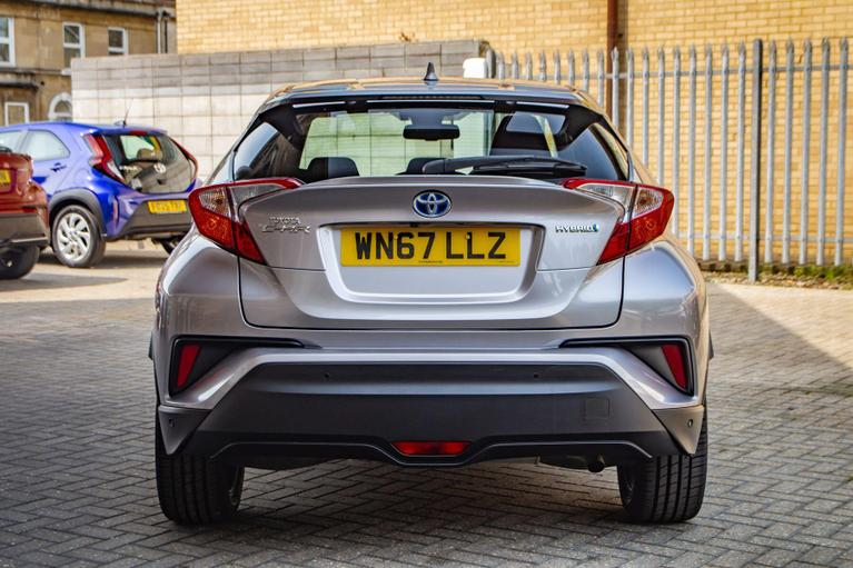 Used Toyota C-HR WN67LLZ 6