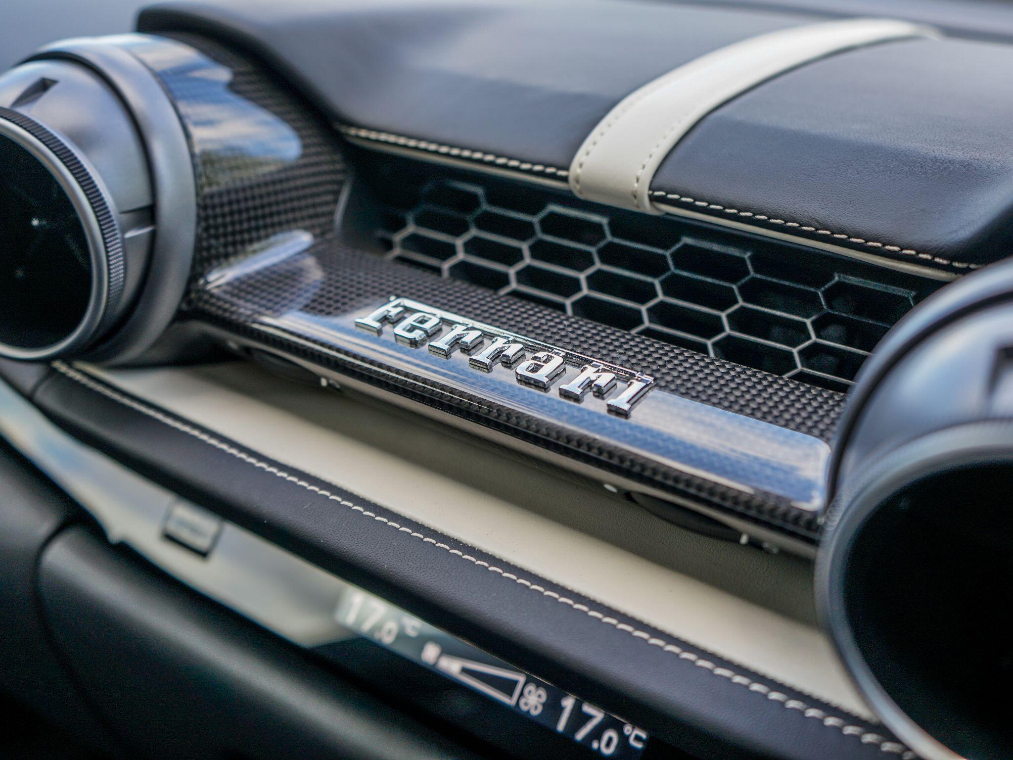 Ferrari 812 Superfast 6.5 V12 F1 DCT Euro 6 (s/s) 2dr — photo 29