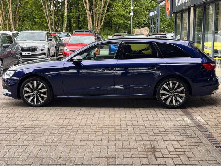 Used Audi A4 Avant WR22HGG 6