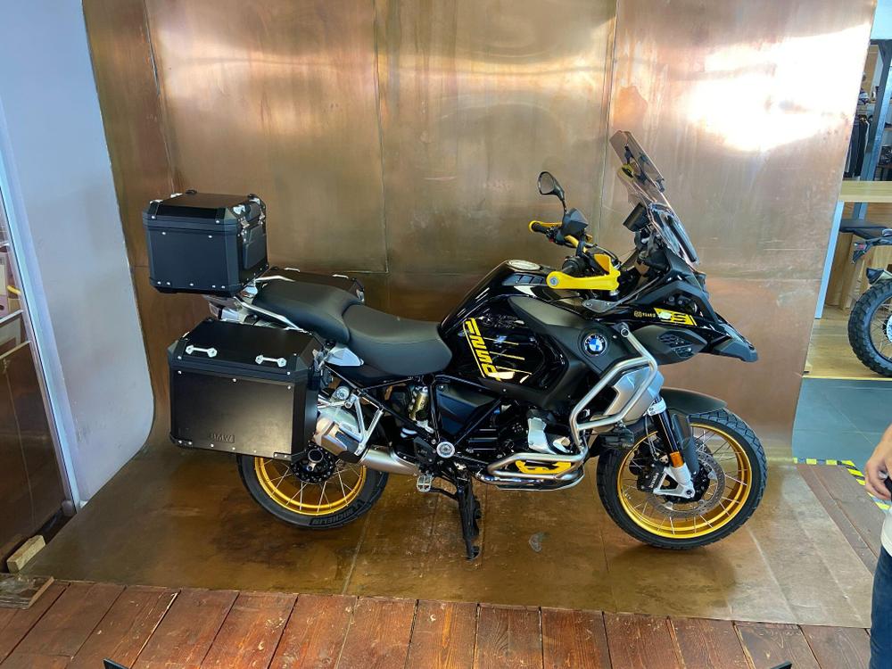 BMW R 1250 GS Adventure Photo at-fbac8b8dbef440f4a13923935cb5de06.jpg