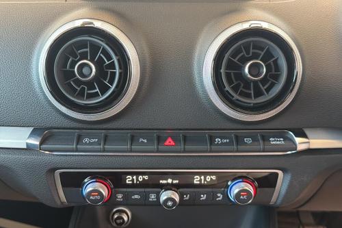 Audi A3 Photo at-fbaf00fac3424f479fad057fefe25320.jpg
