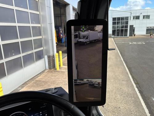 Mercedes-Benz Actros L Photo at-fbbda85b1082423398099eb64eea1c17.jpg