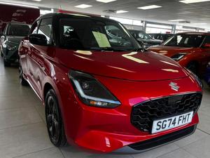 Suzuki Swift Photo 0