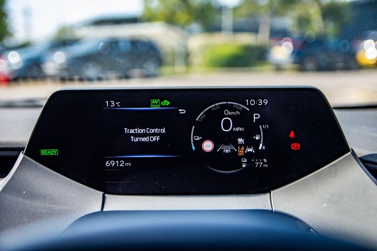 Used Toyota Prius WU25KUT 14