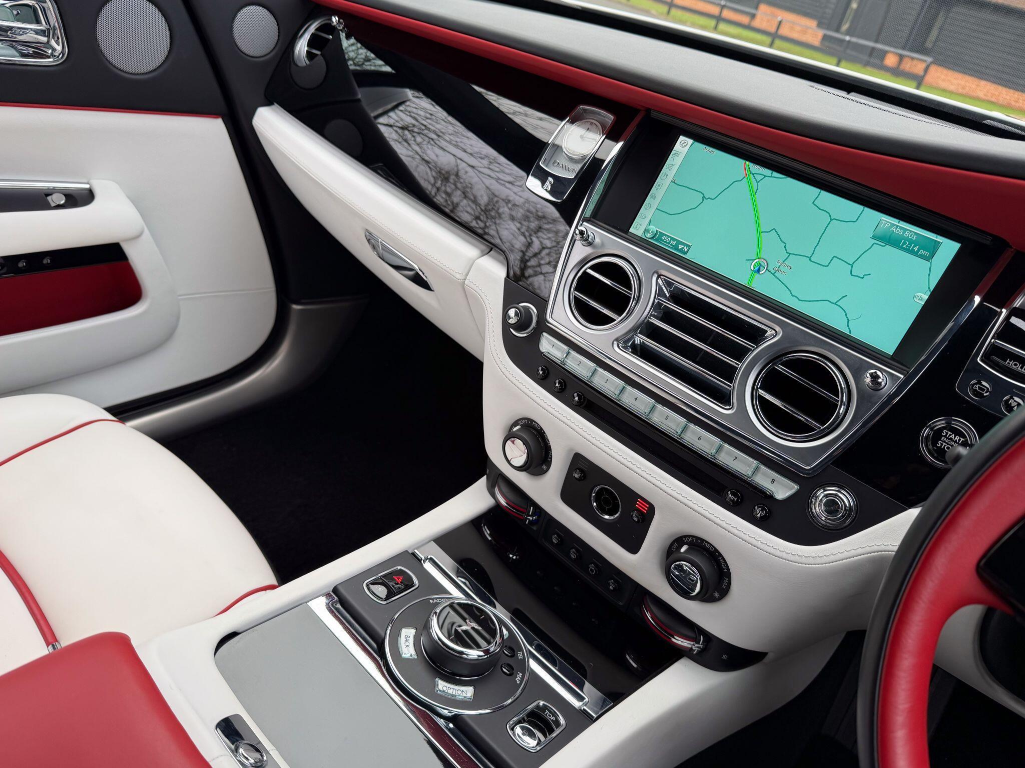 Rolls-Royce Dawn 6.6 V12 Convertible 2dr Petrol Auto Euro 6 (563 bhp) — photo 6