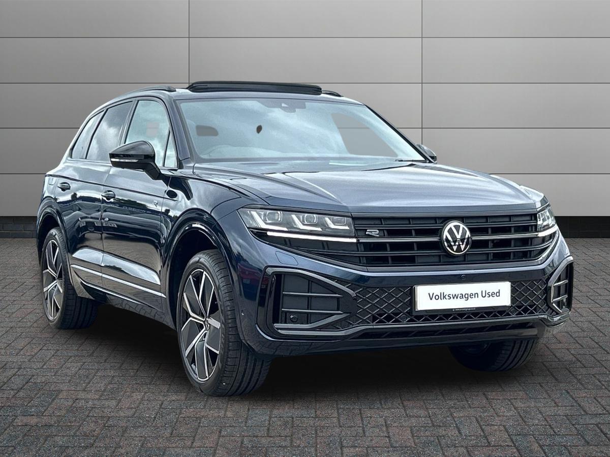 Volkswagen Touareg Photo at-fc3079f7b483478cb1e84ef1820d62e3.jpg