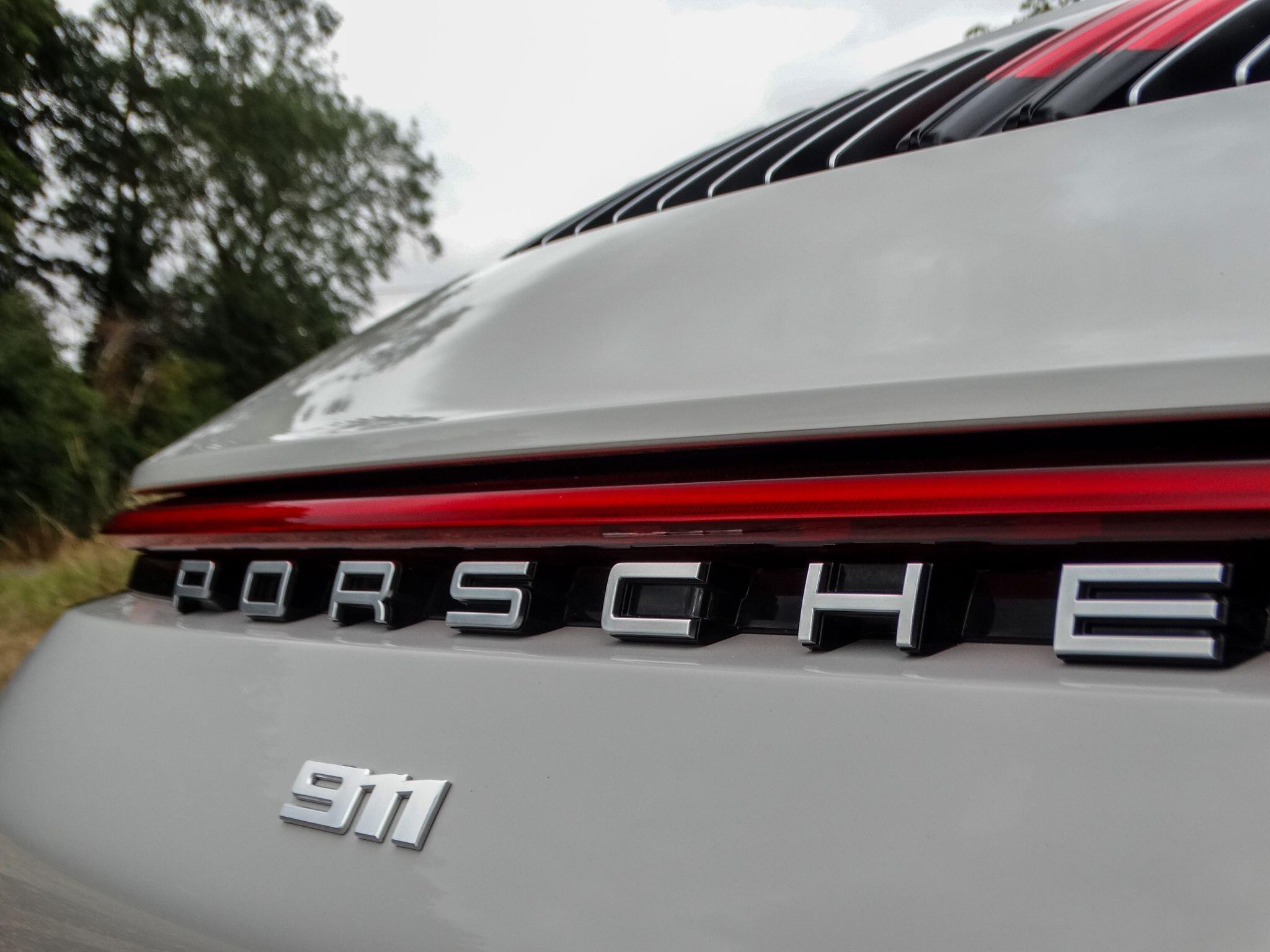 Porsche 911 3.0T 992 Carrera 4S PDK 4WD Euro 6 (s/s) 2dr — photo 9