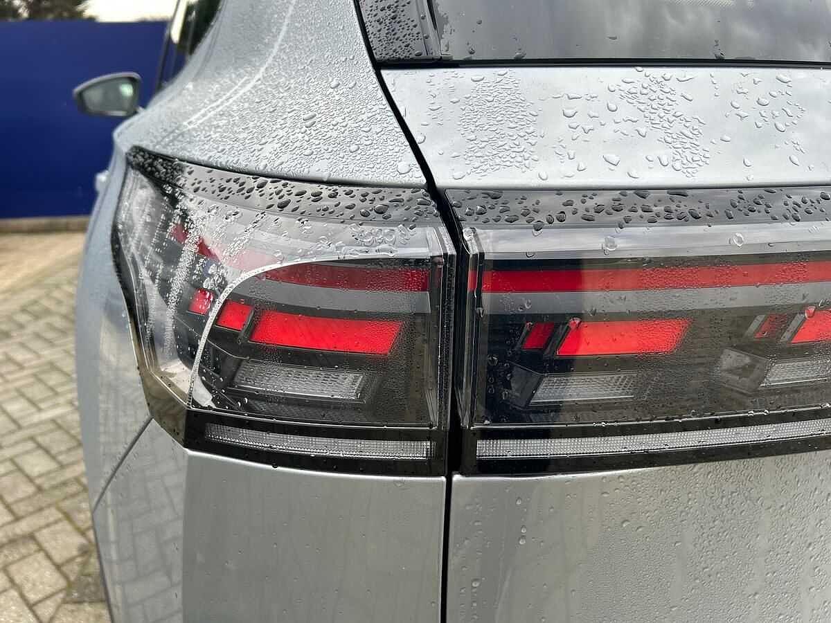 Volkswagen Tiguan Photo at-fc89abefb8fa4fa0bc14580f05c3eeee.jpg