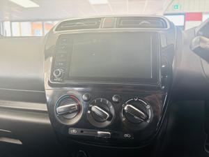 Mitsubishi Mirage Photo 32