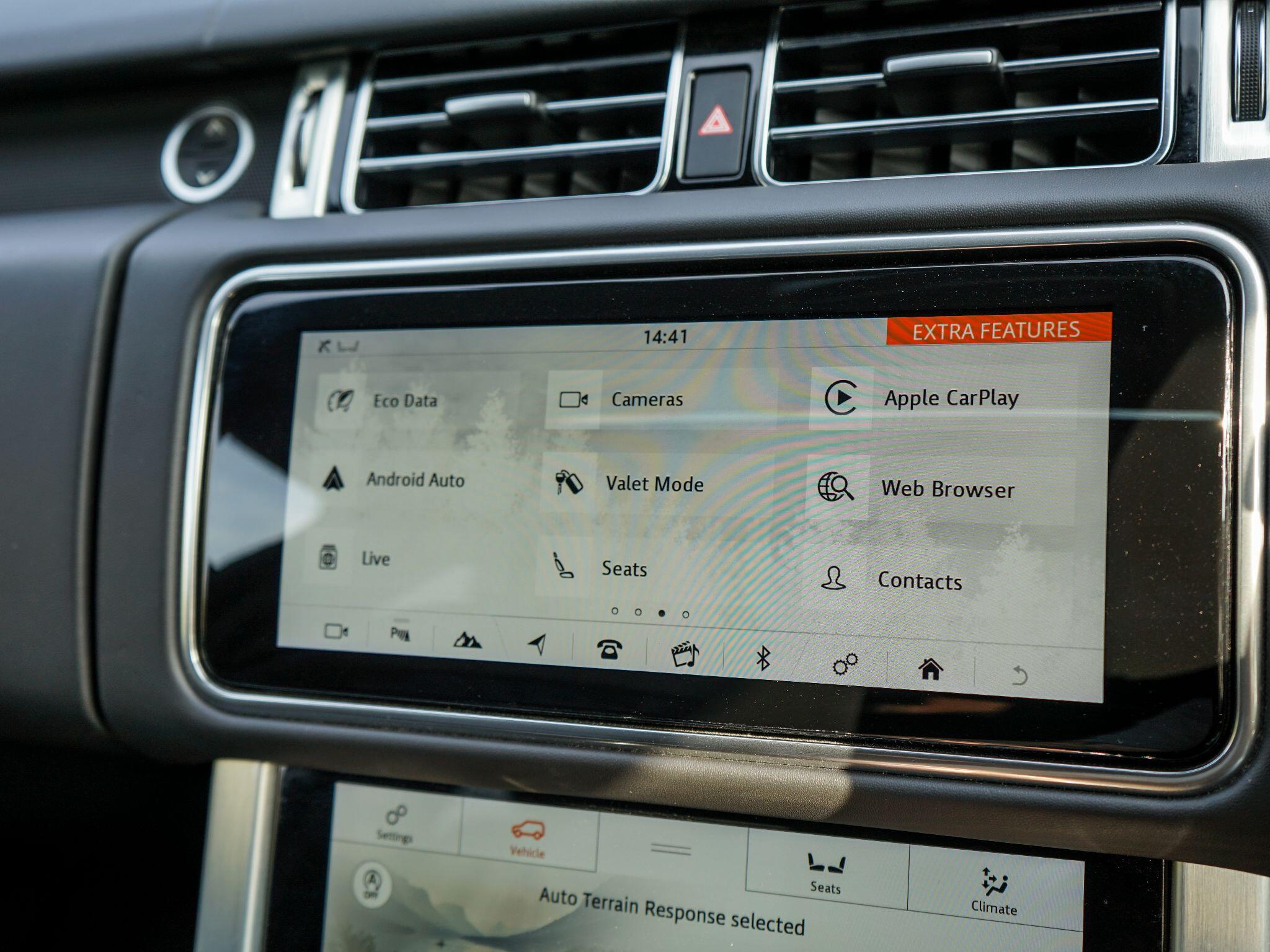 Land Rover Range Rover 3.0 D300 MHEV Vogue SE SUV 5dr Diesel Auto 4WD Euro 6 (s/s) (300 ps) — photo 26
