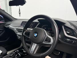 BMW 1 Series Photo 9