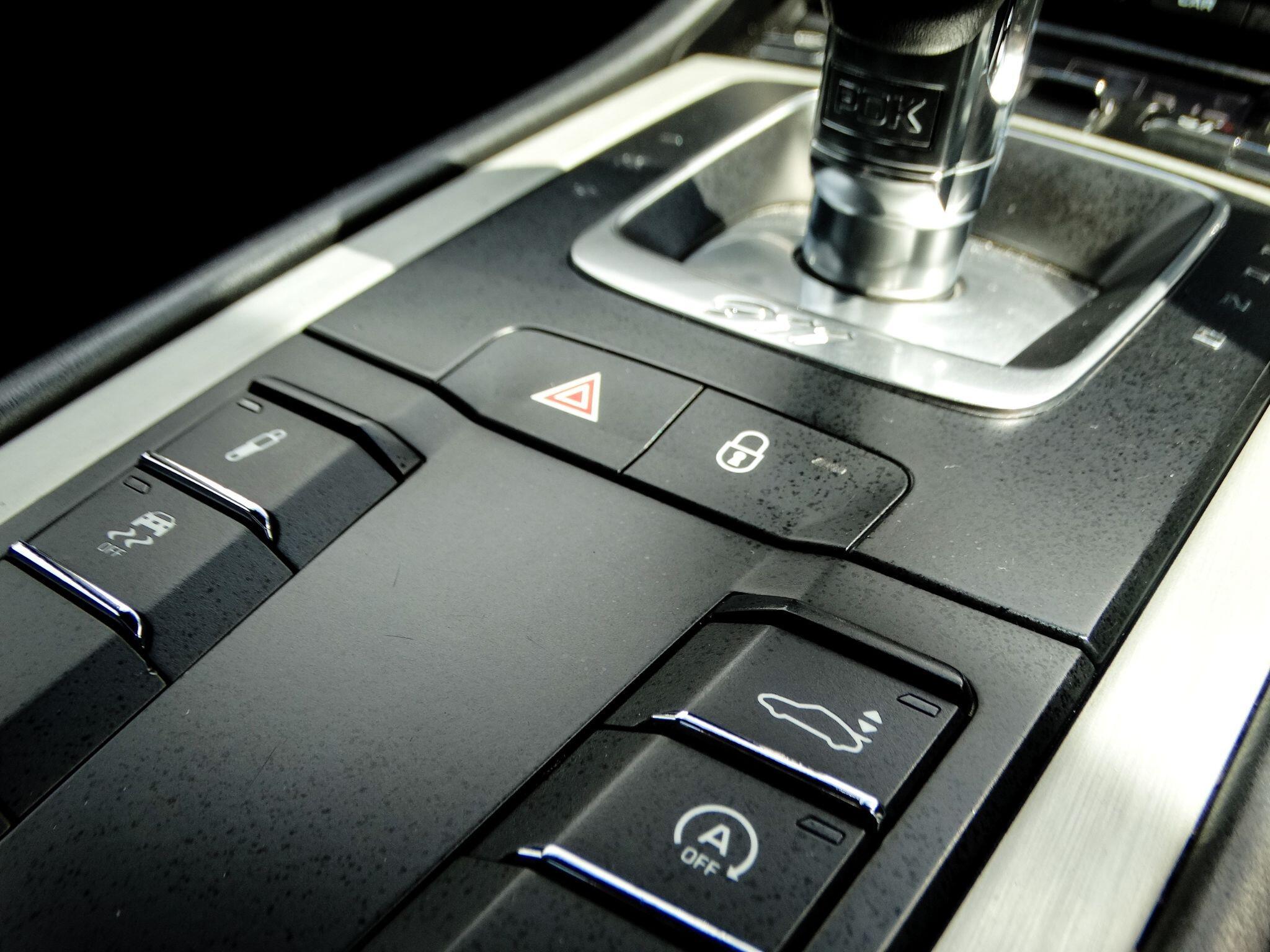 Porsche 911 — photo 32