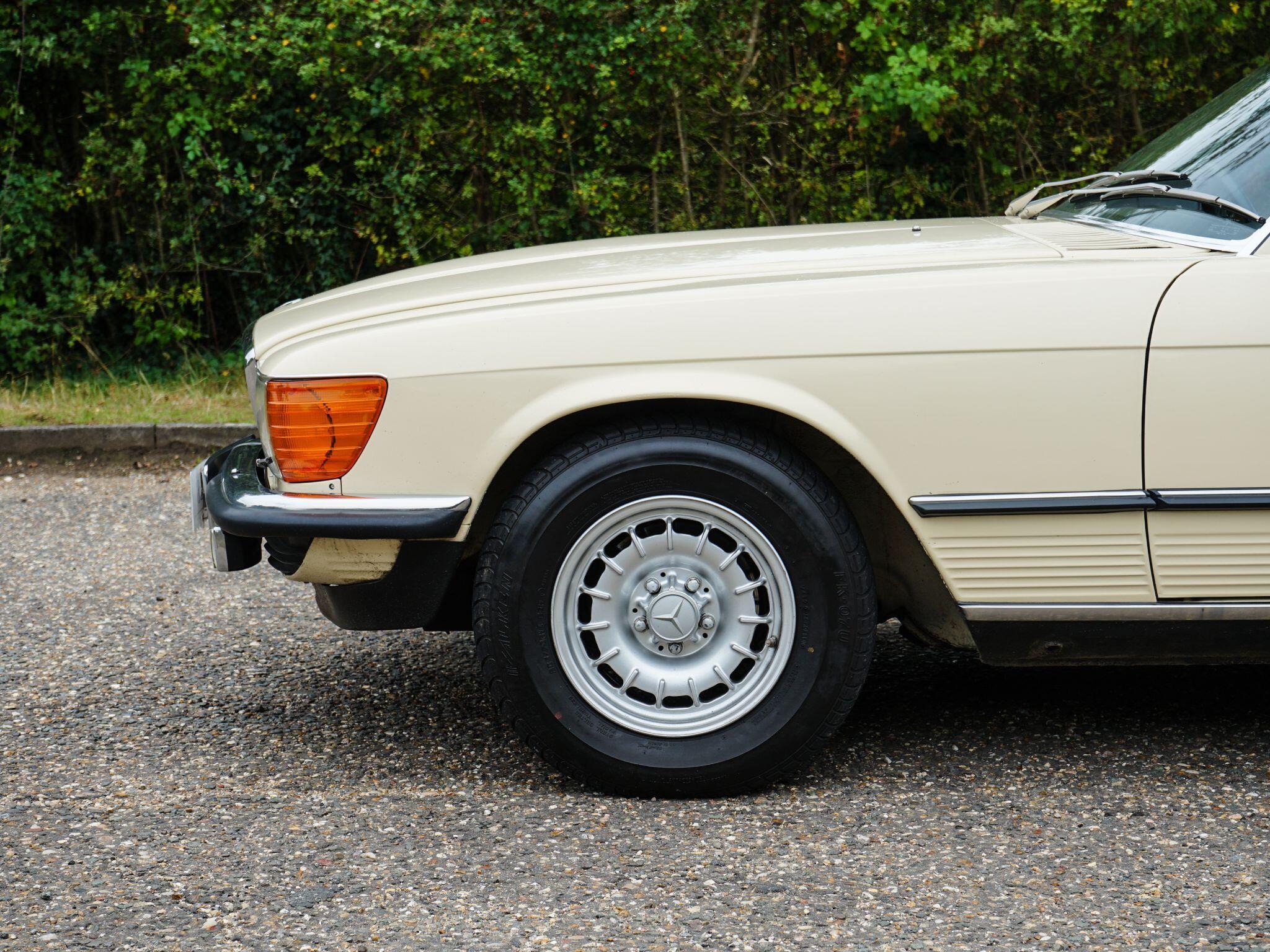Mercedes-Benz 500 SL — photo 5