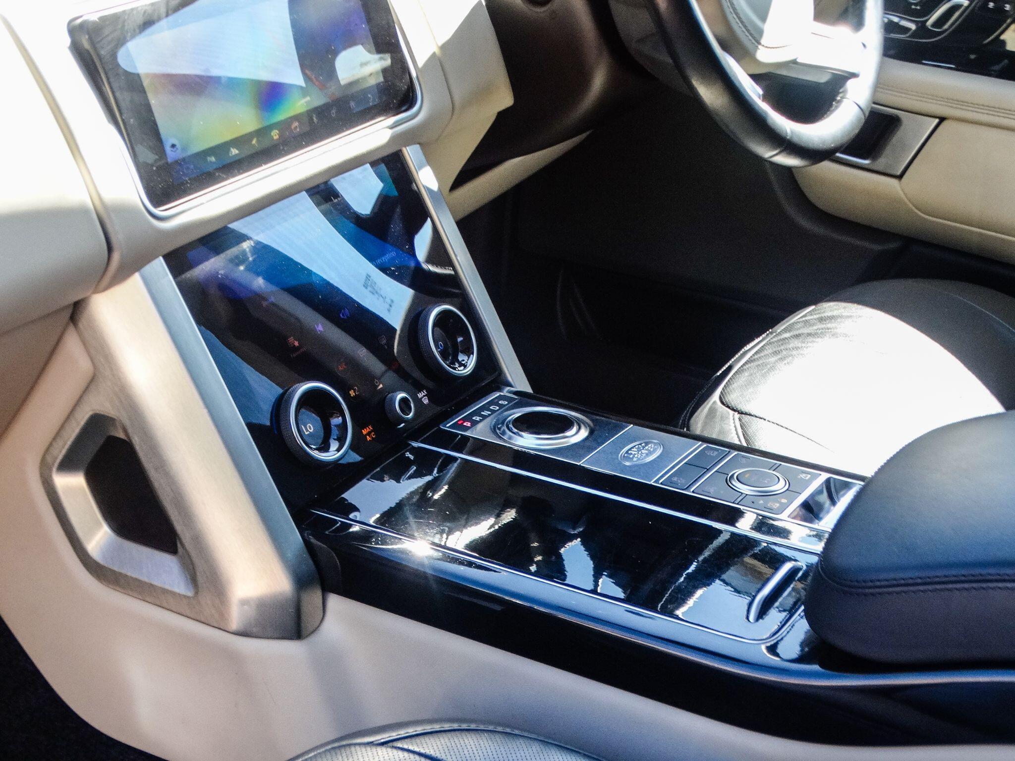 Land Rover Range Rover 3.0 SD V6 Vogue SE SUV 5dr Diesel Auto 4WD Euro 6 (s/s) (275 ps) — photo 15