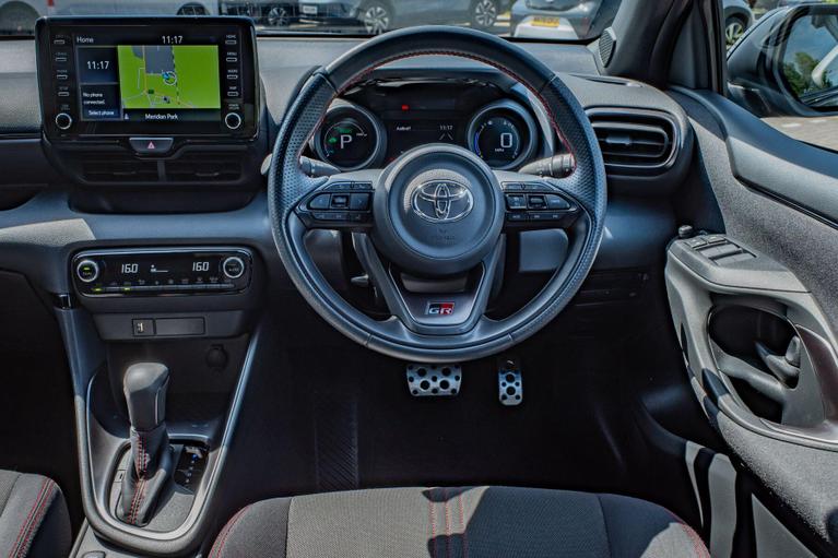 Used Toyota Yaris WR72MVK 9