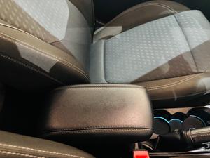 Ford Fiesta Photo 33