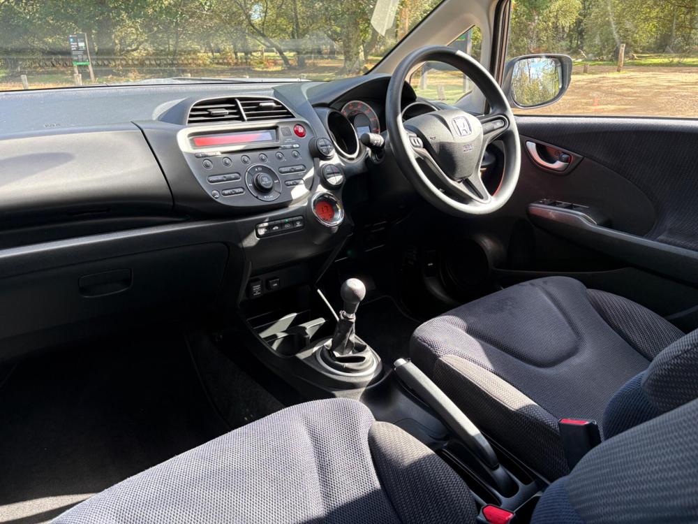 Honda Jazz Photo at-fd7c8826dc254791b338cee24dcc99cd.jpg