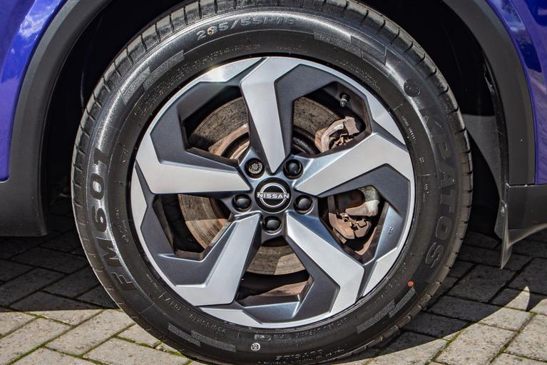 Used Nissan Qashqai BT24EOY 14