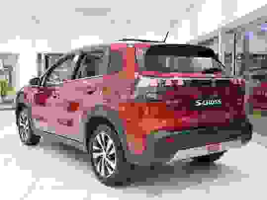 Suzuki SX4 S-Cross Photo at-fdb3d5578c3d43c489465d7211724398.jpg