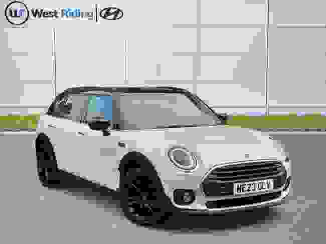 Used 2023 MINI Clubman 1.5 Cooper Classic Steptronic Euro 6 (s/s) 6dr White at West Riding