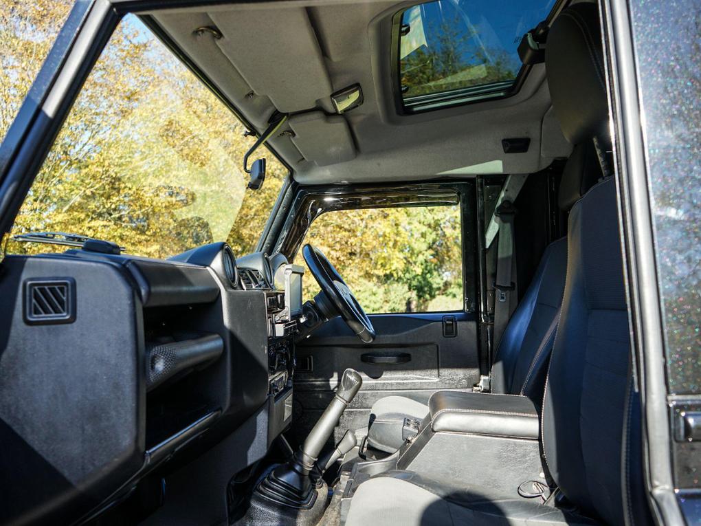 Used Land Rover Defender 90 DA13VSZ 3