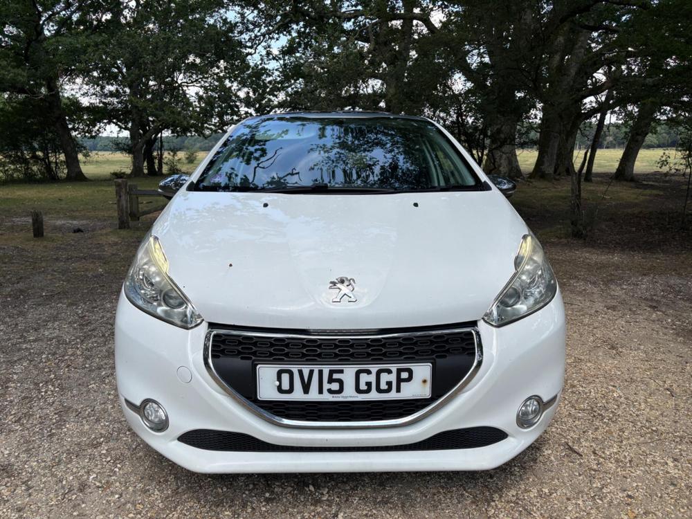 Peugeot 208 Photo at-fe57df4c097f40ee880bda6d78a70793.jpg