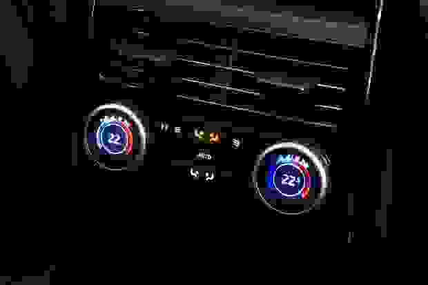 Land Rover RANGE ROVER SPORT Photo at-fe67b48001644a85922da4781dc08a75.jpg