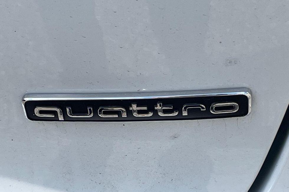 Audi Q4 Photo at-fe68542663164ae4800c3861c900006c.jpg