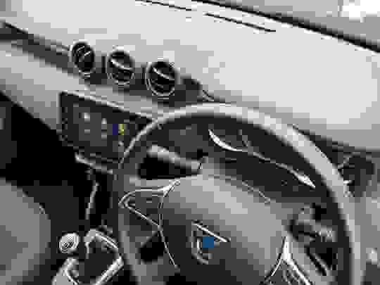 Dacia Duster Photo at-feb0edf4c0744e1c99ce3877f4d53272.jpg