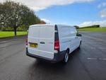 Mercedes-Benz Vito Photo 6