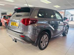 Suzuki Vitara Photo 8