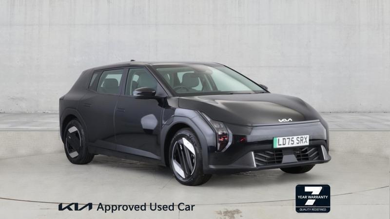 2025 KIA EV4