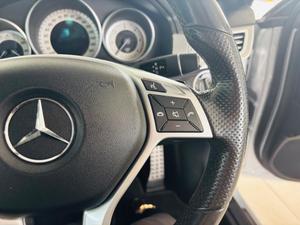 Mercedes-Benz E Class Photo 36