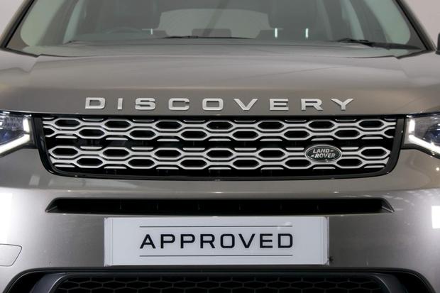 Land Rover DISCOVERY SPORT Photo at-fee6a524305845d2b0faf942c266411d.jpg