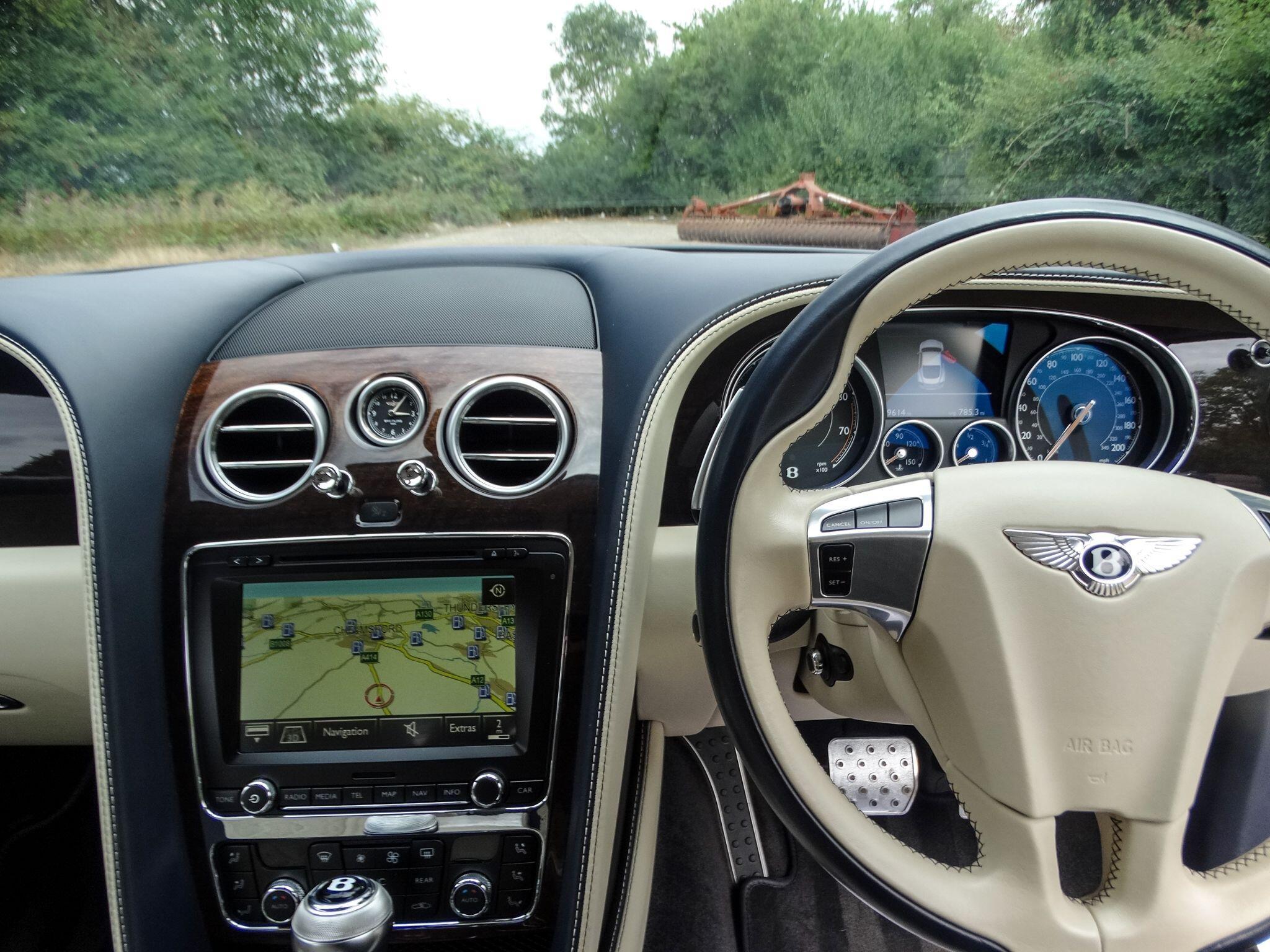 Bentley Continental 4.0 V8 GT S Coupe 2dr Petrol Auto 4WD Euro 6 (528 ps) — photo 8