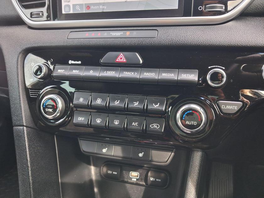 Kia Sportage Photo at-ff119f8517204cec88731501a6930602.jpg