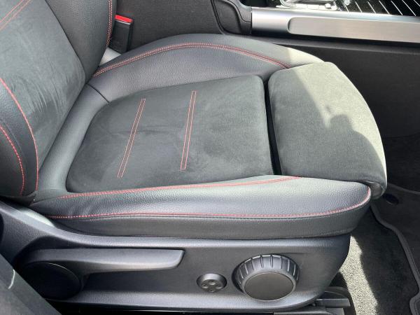 Mercedes-Benz EQB Photo at-ff2f1c4902dc483e9d9ead576a9edda4.jpg