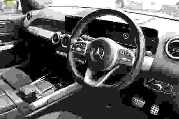 Mercedes-Benz GLB Class Photo at-ff36ba95c5d34999b4beb97ad6f0e3ea.jpg
