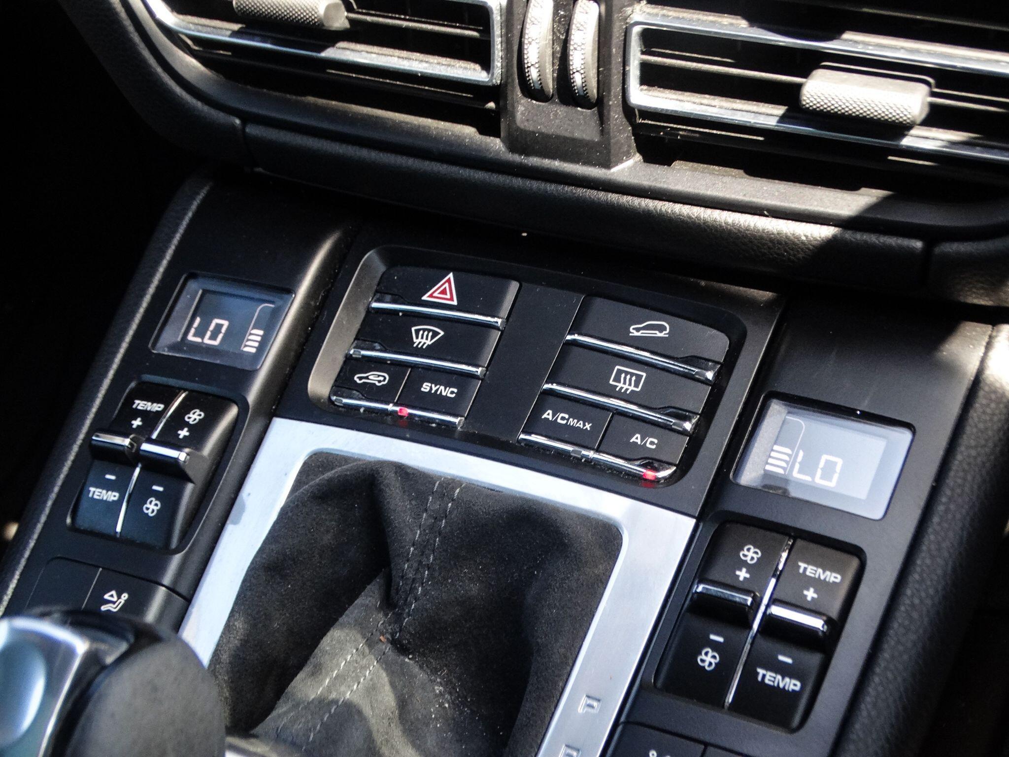 Porsche Macan 2.9T V6 GTS PDK 4WD Euro 6 (s/s) 5dr — photo 30