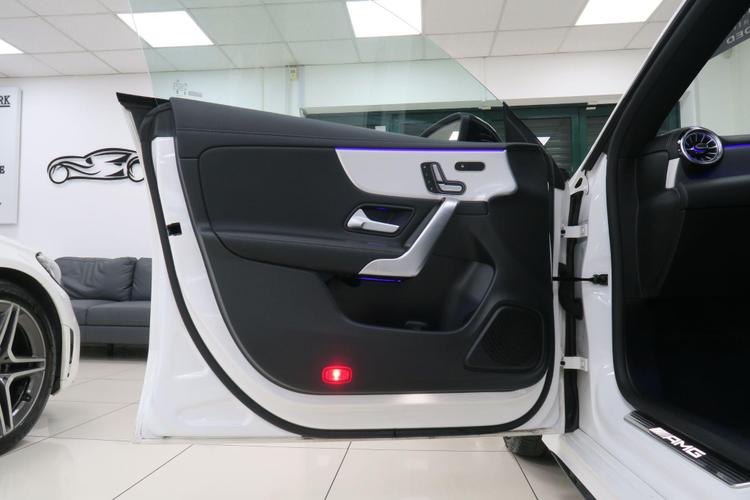 Used Mercedes-Benz CLA PO23UWA 13