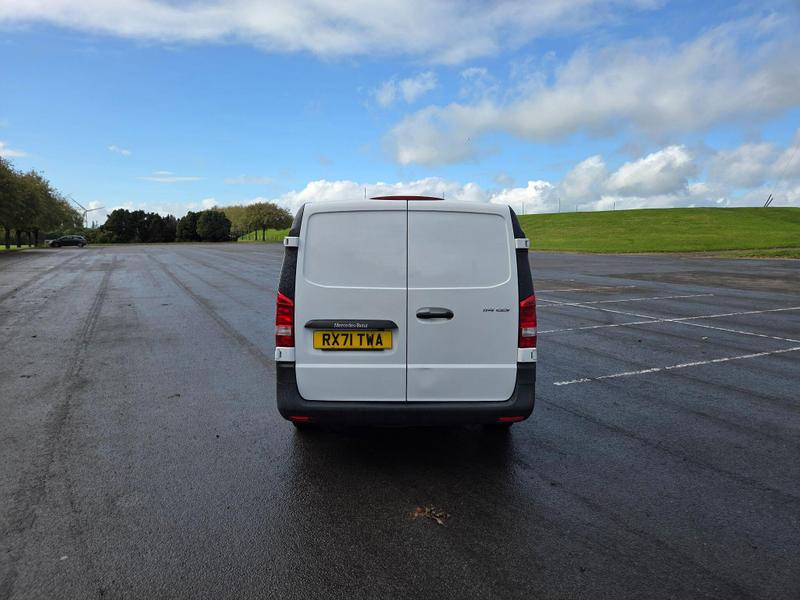 Mercedes-Benz Vito Photo at-ff4a465c04404deca159b9256c8fe2c3.jpg