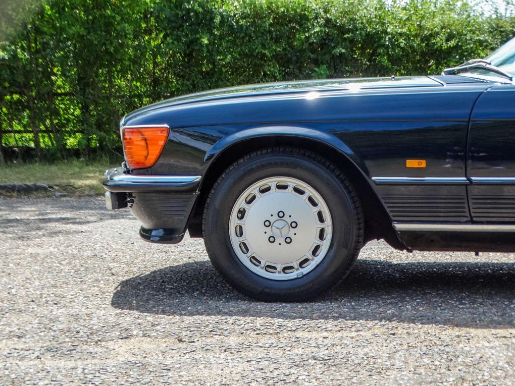Used Mercedes-Benz 500 SL D884FYJ 11