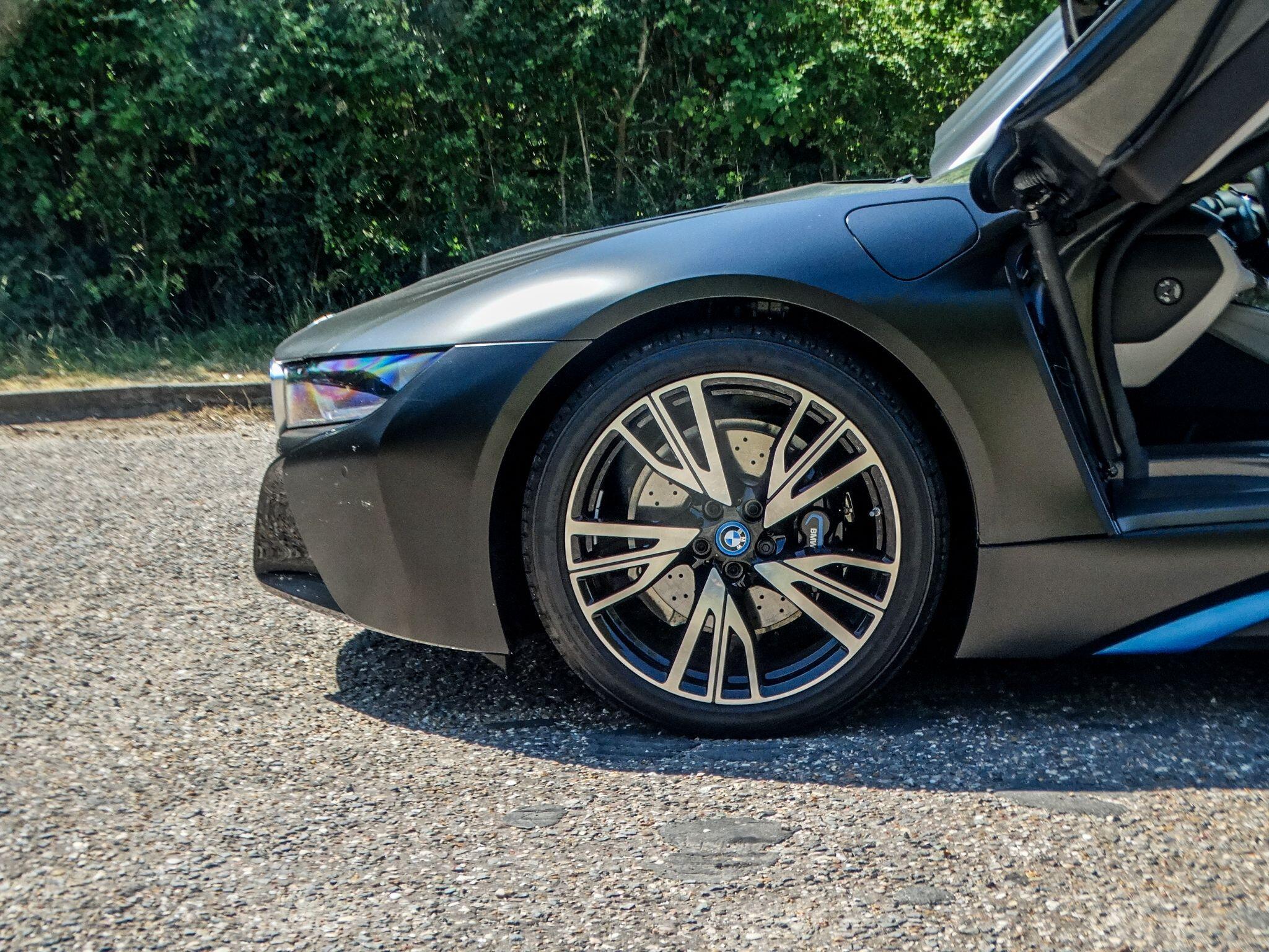 BMW i8 1.5 7.1kWh Auto 4WD Euro 6 (s/s) 2dr — photo 8