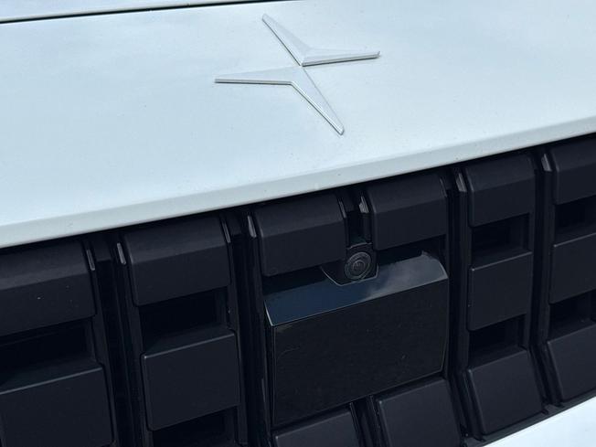POLESTAR Polestar 2 Photo 21