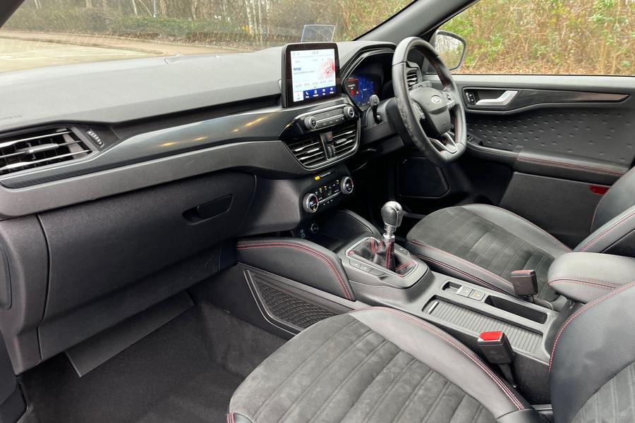 Ford KUGA Photo autoimg-000903a49c084756609d0f04c7ef32f234a21eba.jpg